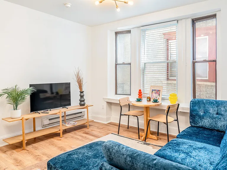 The Netherlands Apartments — Photo 7