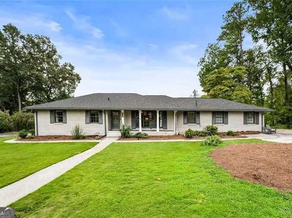 2710 Beverly Hills Dr NE, Marietta, GA 30068