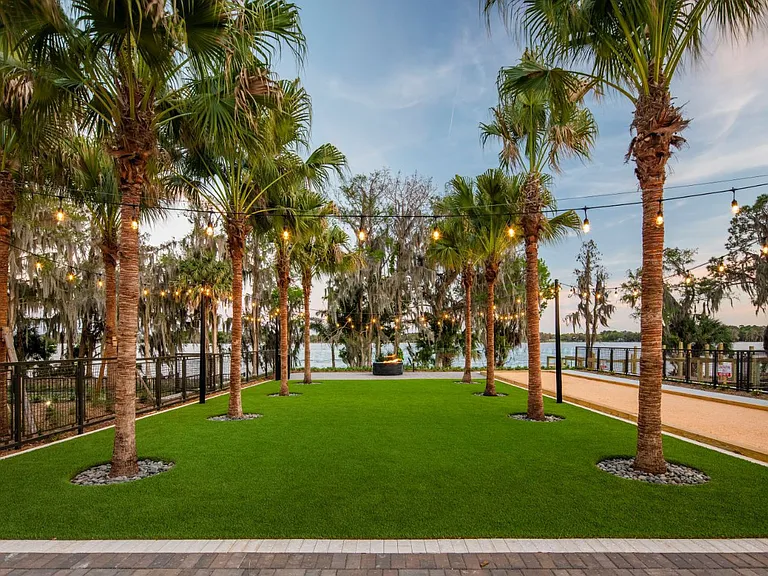 The Shores at Lake Howell — Photo 38