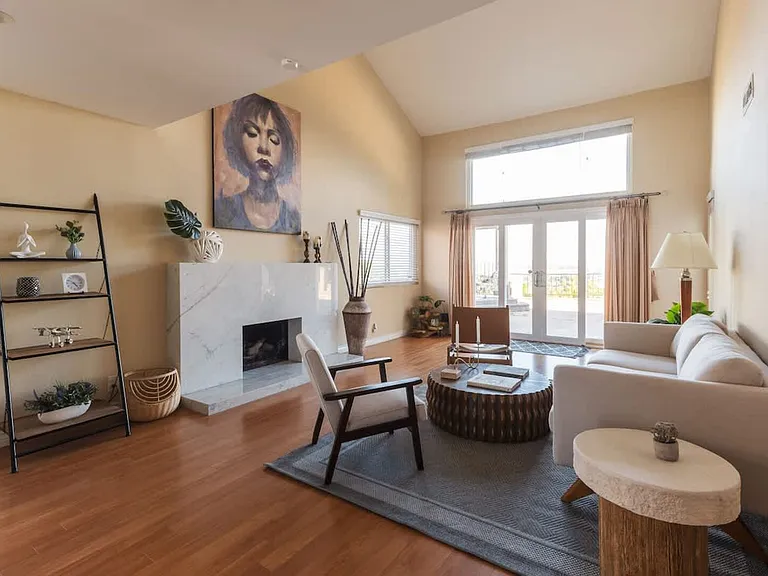 Crest Vista Dr — Photo 57