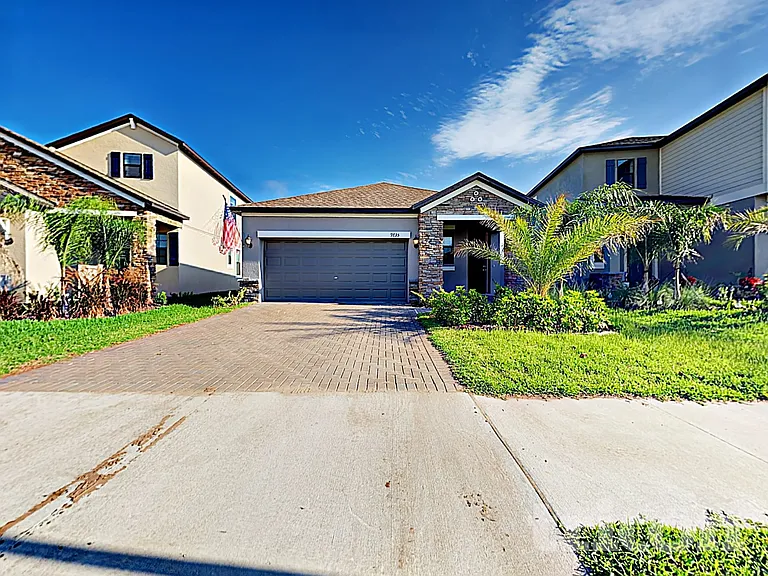 9735 Ivory Dr — Photo 28