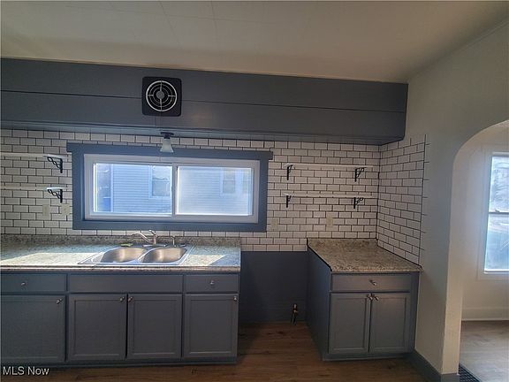 3rd image of 1351 W 83rd St