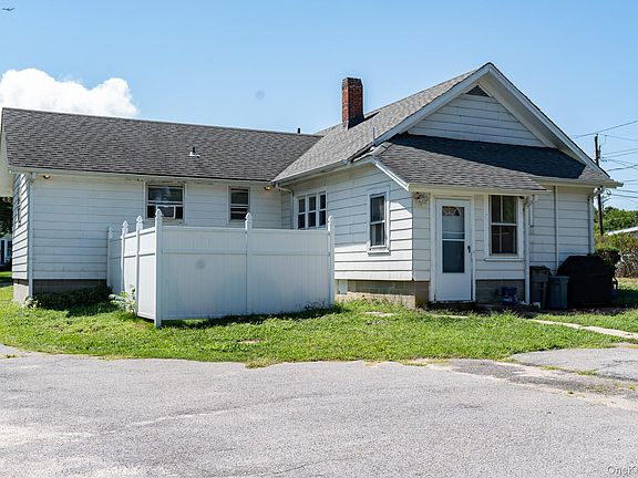 3rd image of 1405 Bay Avenue