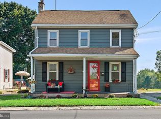 11 Church St, Lititz, PA 17543