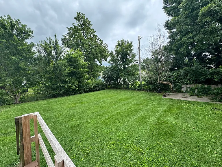 312 Jackson St — Photo 22