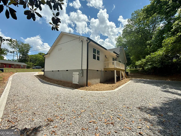 294 Moreland Ave — Photo 16