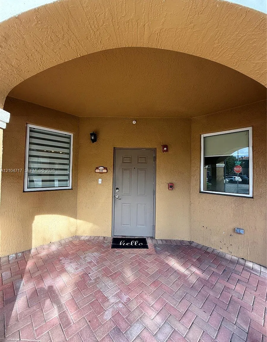 Coronado At Doral I Condo — Photo 2