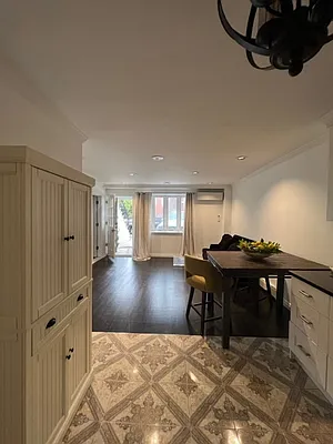 Rented by ABCO Commercial Properties, LLC | media 28