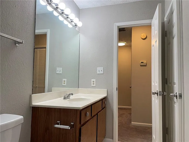1068 Travelers Trl NW — Photo 26