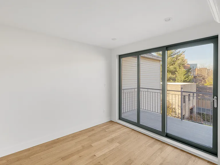 203 Richardson St #3B — Photo 8