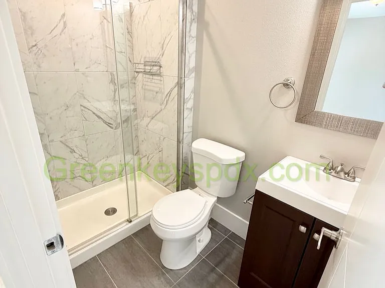 6064 NE 42nd Ave — Photo 18