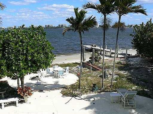 Dock are near Intracoastal