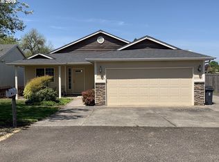 1583 W Vine St, Lebanon, OR 97355