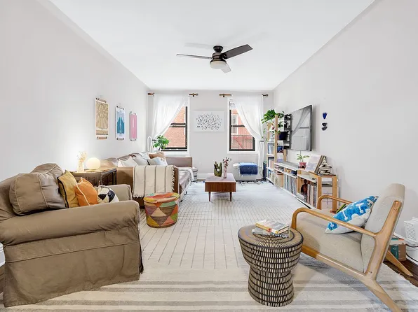 385 Argyle Rd APT 4H, Brooklyn, NY 11218