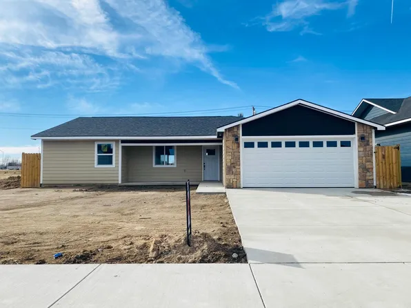 321 Rowland Cir, Garden City, KS 67846