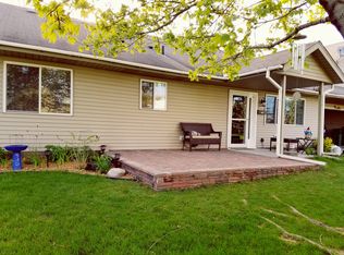 6801 York Pl, Brooklyn Center, MN 55429