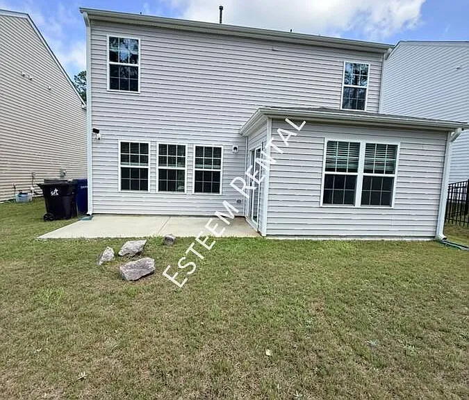 135 Palm Dr — Photo 23