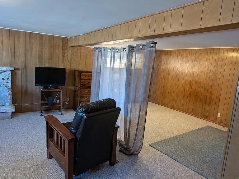 2468 E Cavalier Dr — Photo 2
