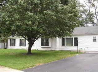 1149 S Beecham Rd, Williamstown, NJ 08094