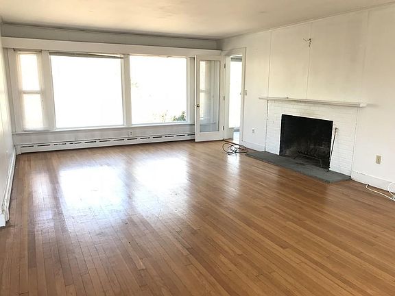 2nd image of 126 South St