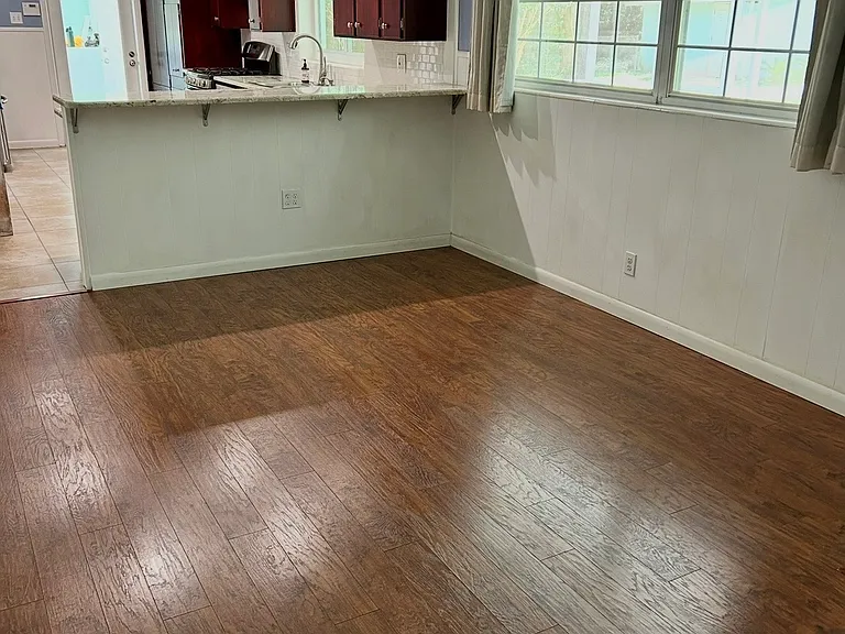 1 Buckingham Way — Photo 12
