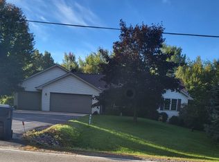 2827 White Pine Rd, Green Bay, WI 54313