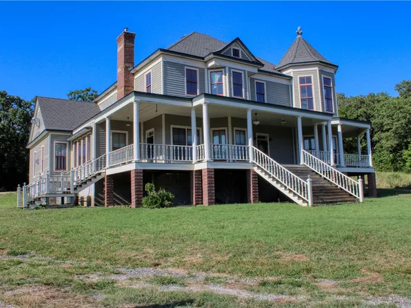 897 Rail Rd, Leslie, AR 72645