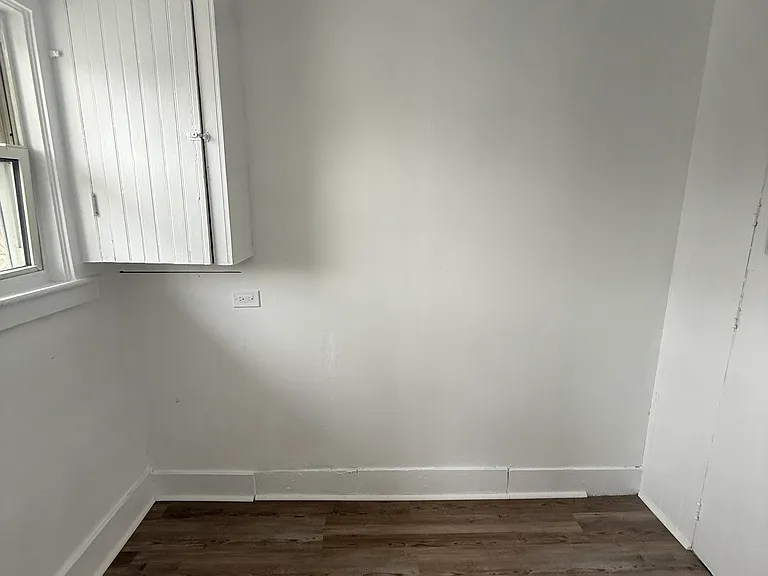 562 Main St #2 — Photo 6