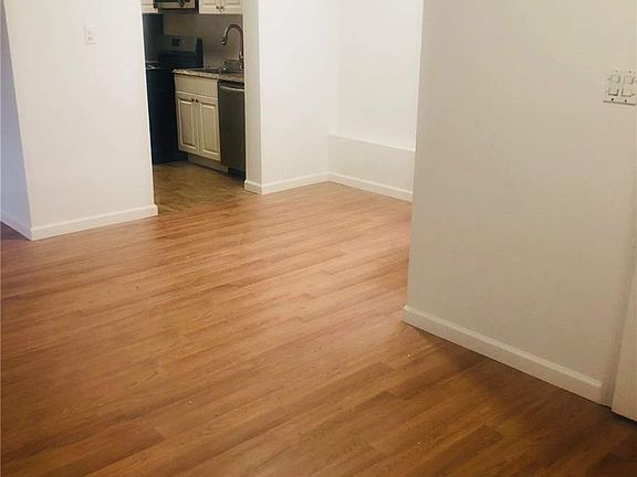 2nd image of 385 Silver Ln