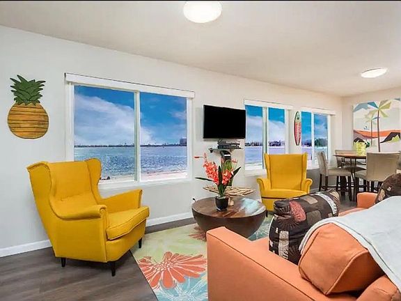 3rd image of 3825 Riviera Dr APT 1