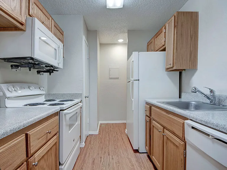 Quail Crossing Apartments — Photo 15