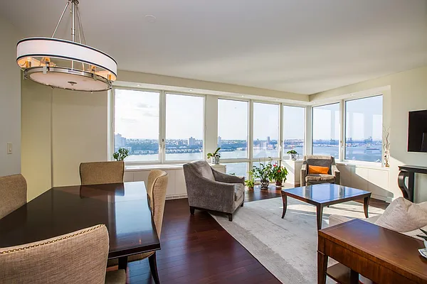 Sold by NY Best Homes Realty | media 5