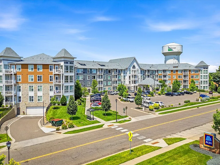 The Legends of Champlin 55+ Apartments — Photo 8