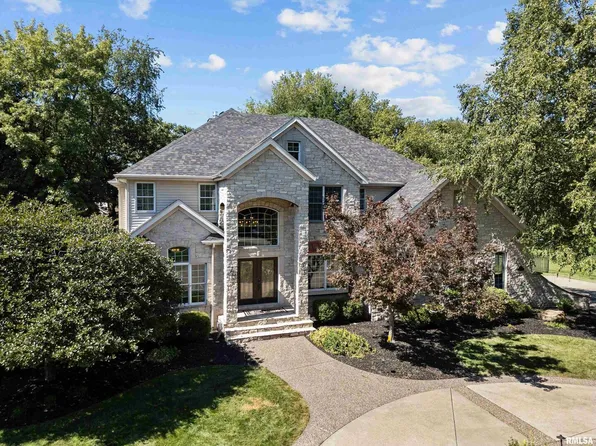 7 Pinehurst Ct, Coal Valley, IL 61240