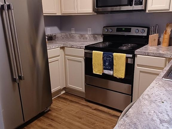 5th image of 5001 Grande Dr APT 1023
