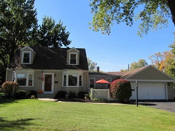 1020 S Cornell Ave photo 1