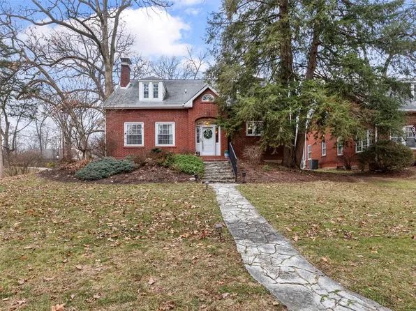 329 S Maple Ave, Saint Louis, MO 63119