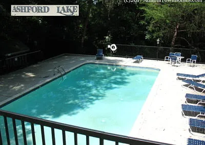 3924 Ashford Lake Ct NE — Photo 2