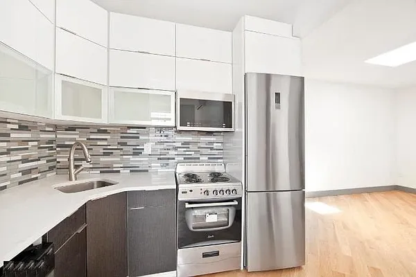 Rented by null | media 2