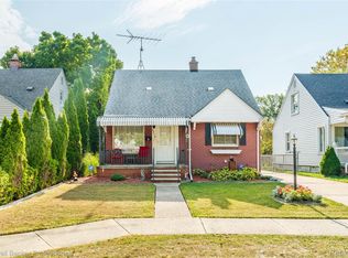 3313 Hollywood St, Dearborn, MI