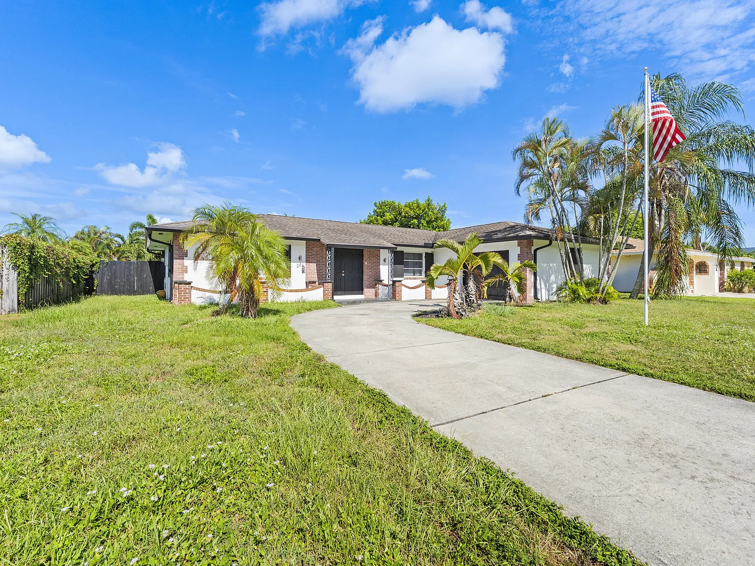 3 bed, 2.0 bath, 1662 sqft, $3,600 — Photo 3