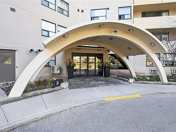 3rd image of 700 Dynes Rd #904