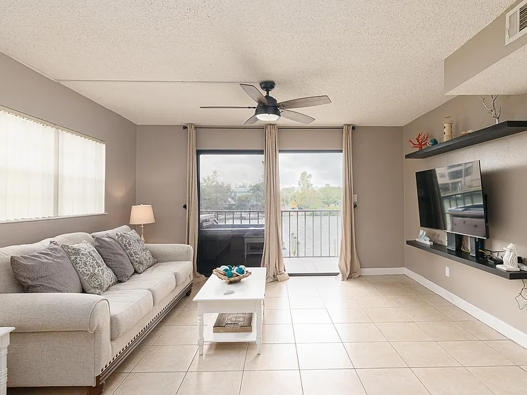 12080 Capri Cir S #101 — Photo 8