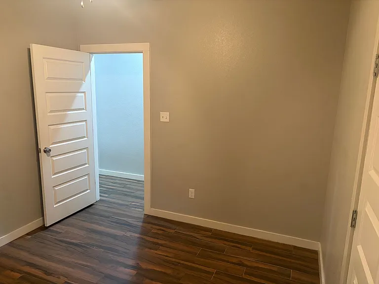 1619 S Q St — Photo 18