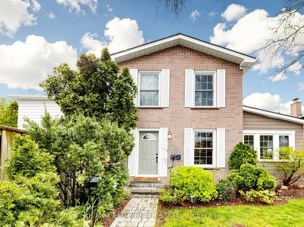 74 Lillooet Cres, Richmond Hill, ON L4C 5A7