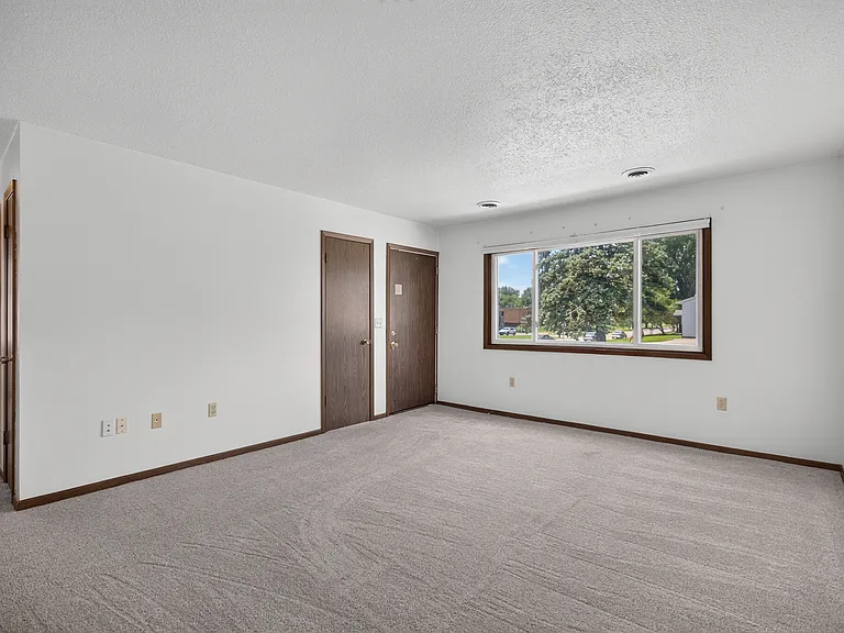 322 Cedar Crest Dr #A — Photo 2