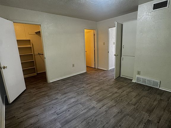 5th image of 321 Withers St APT 3
