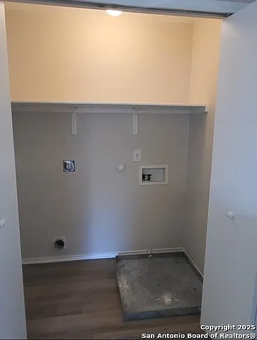 754 Pinafore St — Photo 19