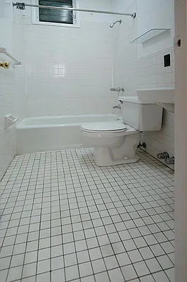 Rented by CG Realty | media 25