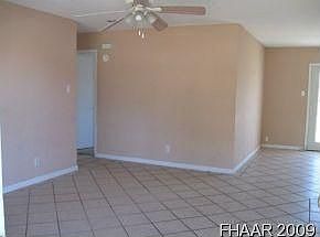 3rd image of 806 W Mary Jane Dr